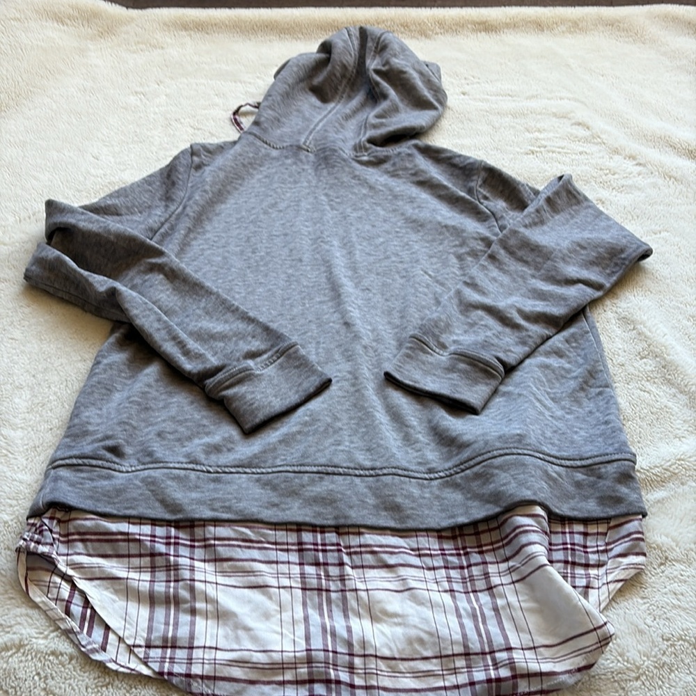 G.H. Bass & Co. Layered Look Hoodie | Plaid Hem Casual Pullover Top - Picture 7 of 7